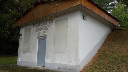 Bild des Hochbehälters Rommerz bei Neuhof